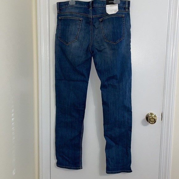 Banana Republic Slim Fit World Traveler Jean Size 34x32 - Picture 4 of 11